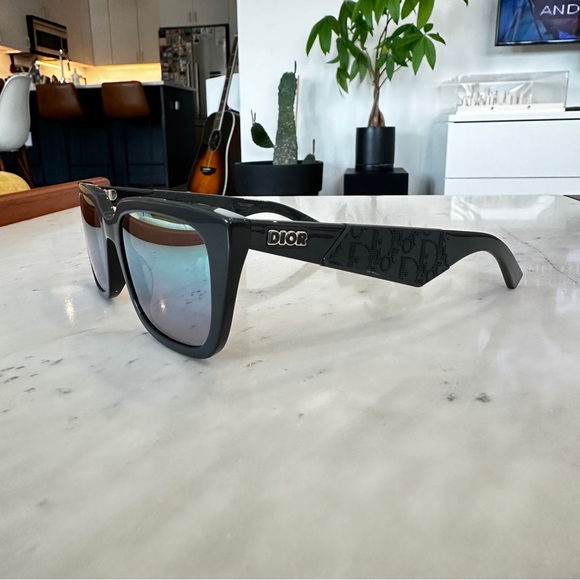 NWOT UNWORN DIOR MEN’S B27 S2I Rubber Logo Square Sunglasses in dark grey - Picture 7 of 9